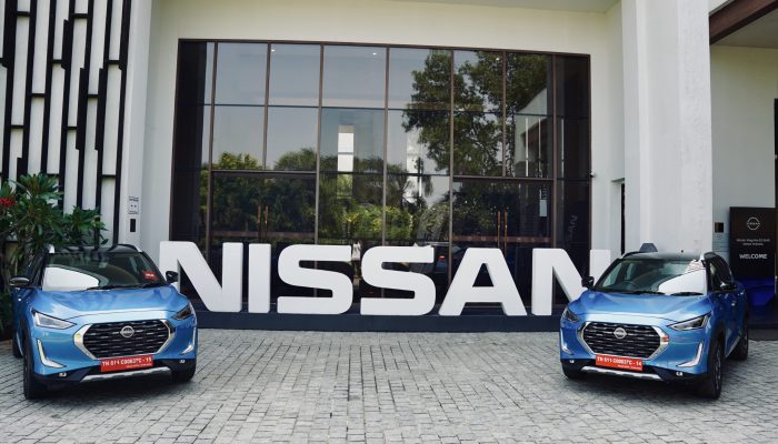 Automotive Drives Nissan Media Drive - 1